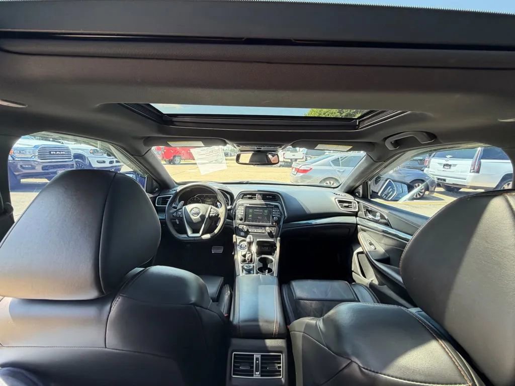 Used 2019 Nissan Maxima SR w/ Premium Package FWD image 18