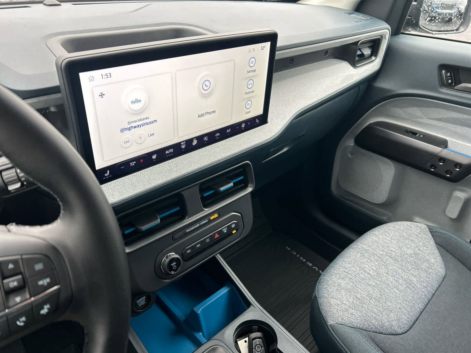 New 2025 Ford Maverick XLT w/ XLT Luxury Package image 29