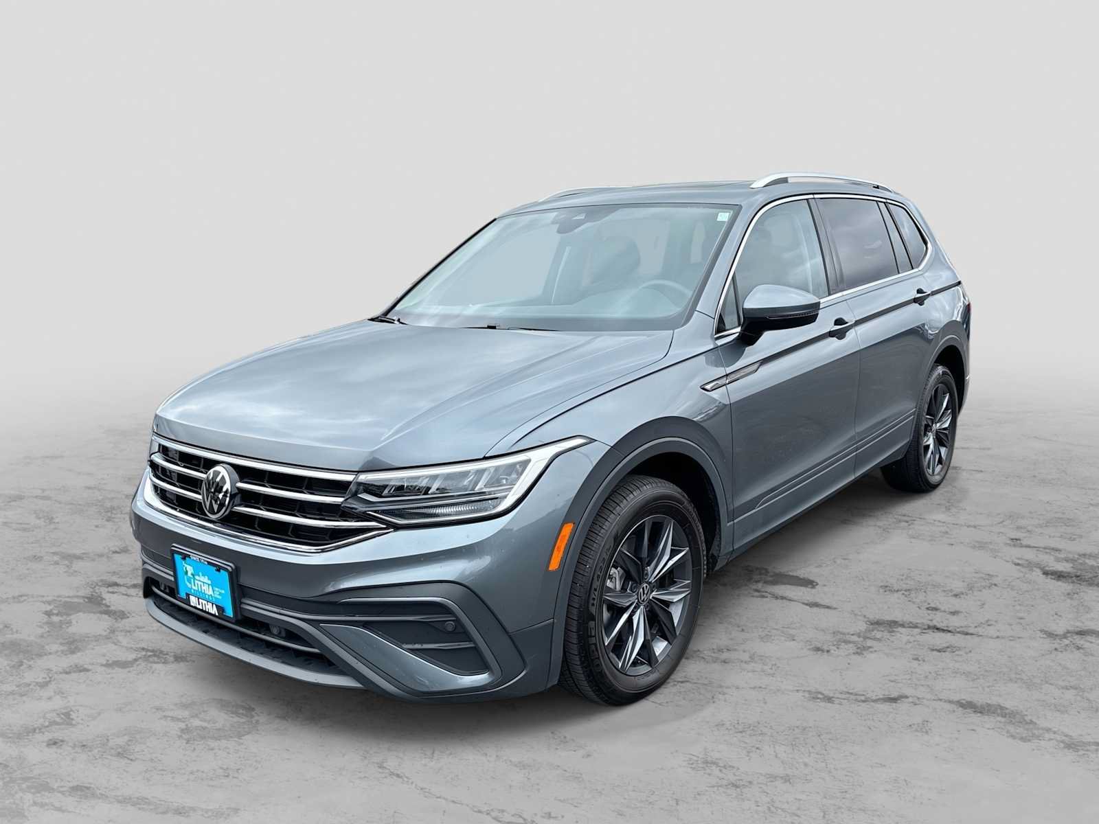 Used 2023 Volkswagen Tiguan SE