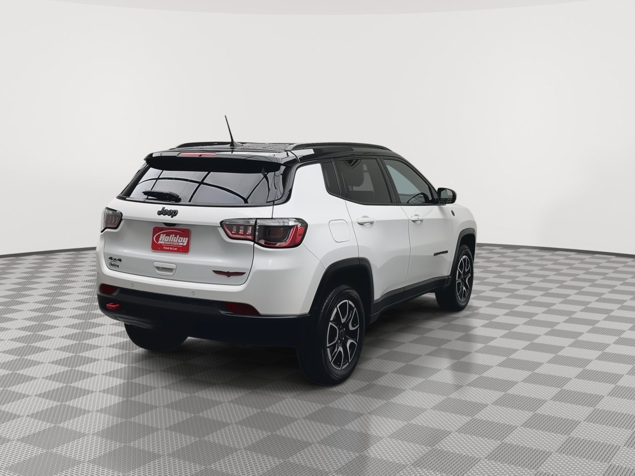 Used 2025 Jeep Compass Trailhawk AWD/4WD image 33