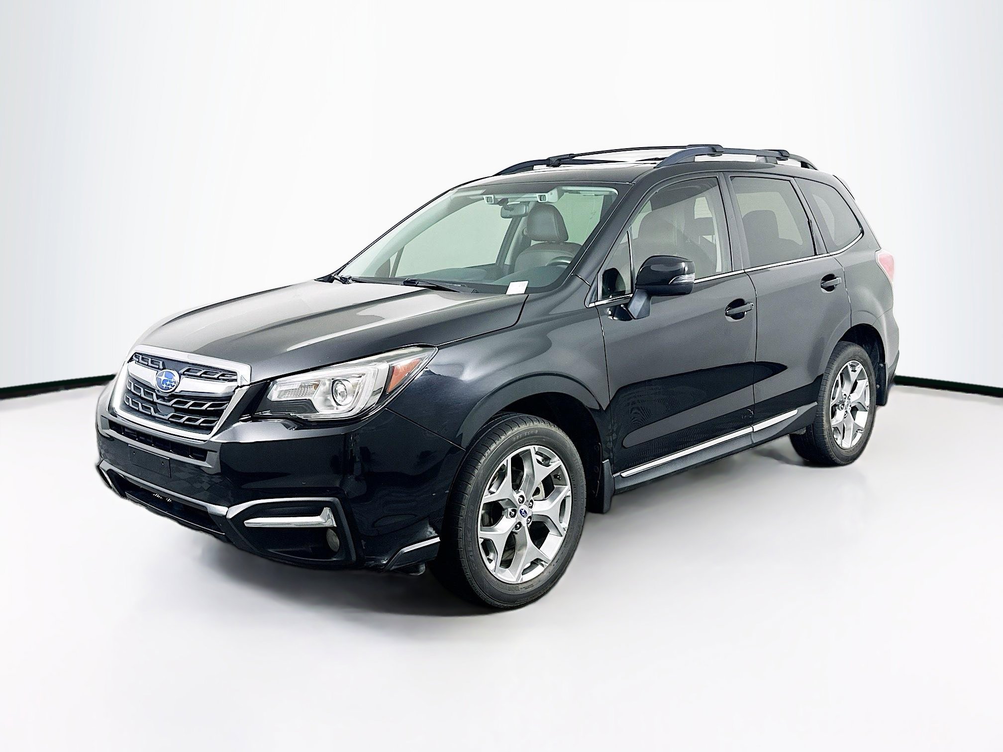 Used 2017 Subaru Forester 2.5i Touring image 3
