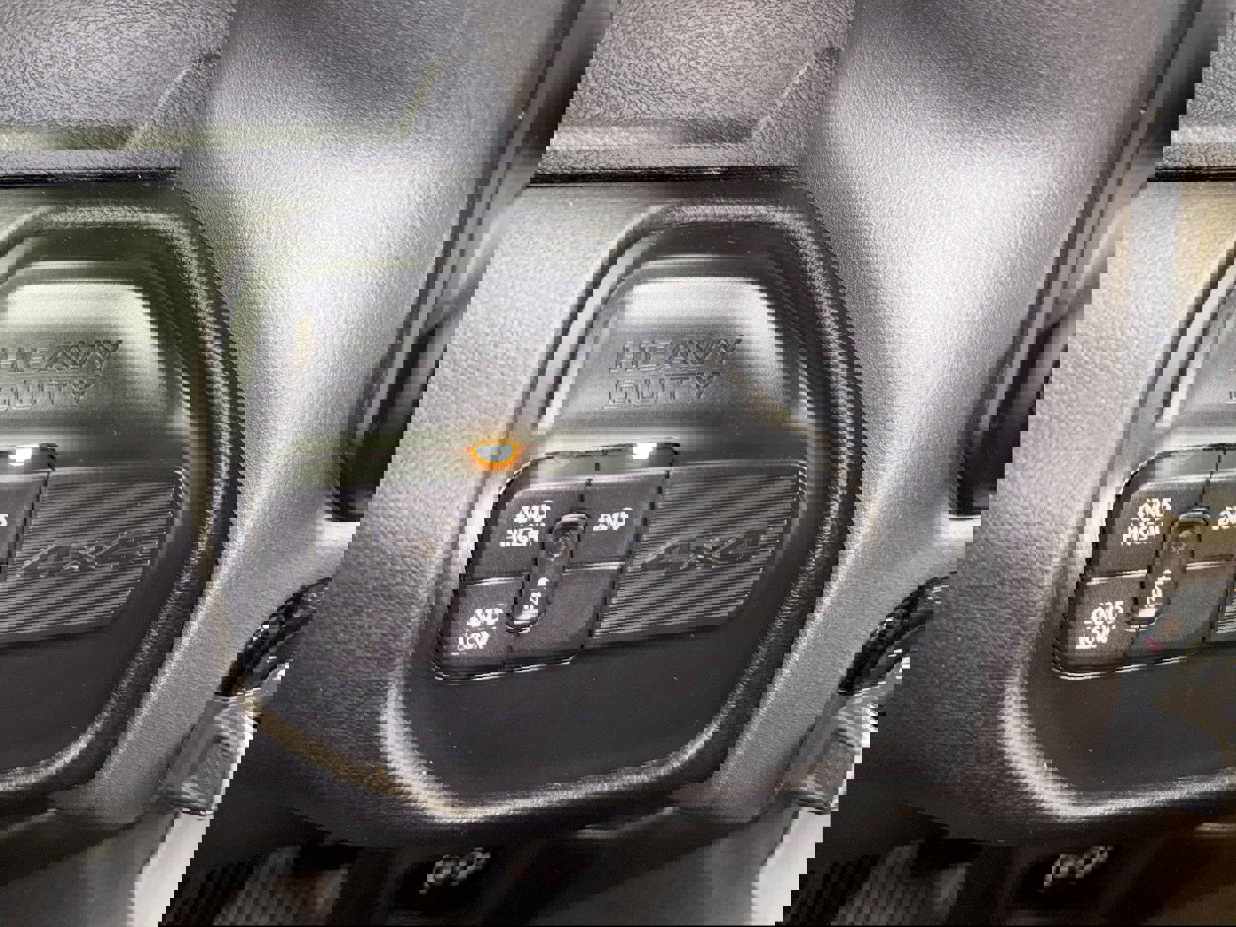 Used 2020 RAM 2500 Laramie image 31