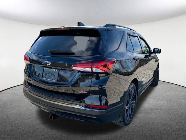 Used 2022 Chevrolet Equinox RS w/ RS Leather Package image 16