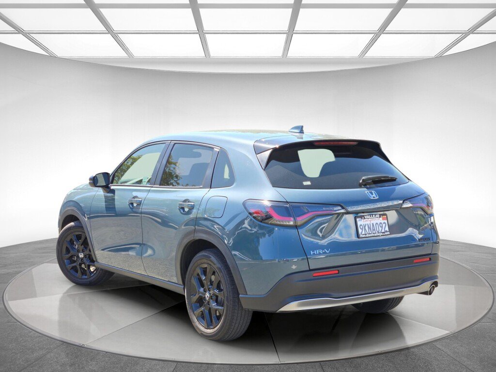 Certified 2024 Honda HR-V Sport image 5