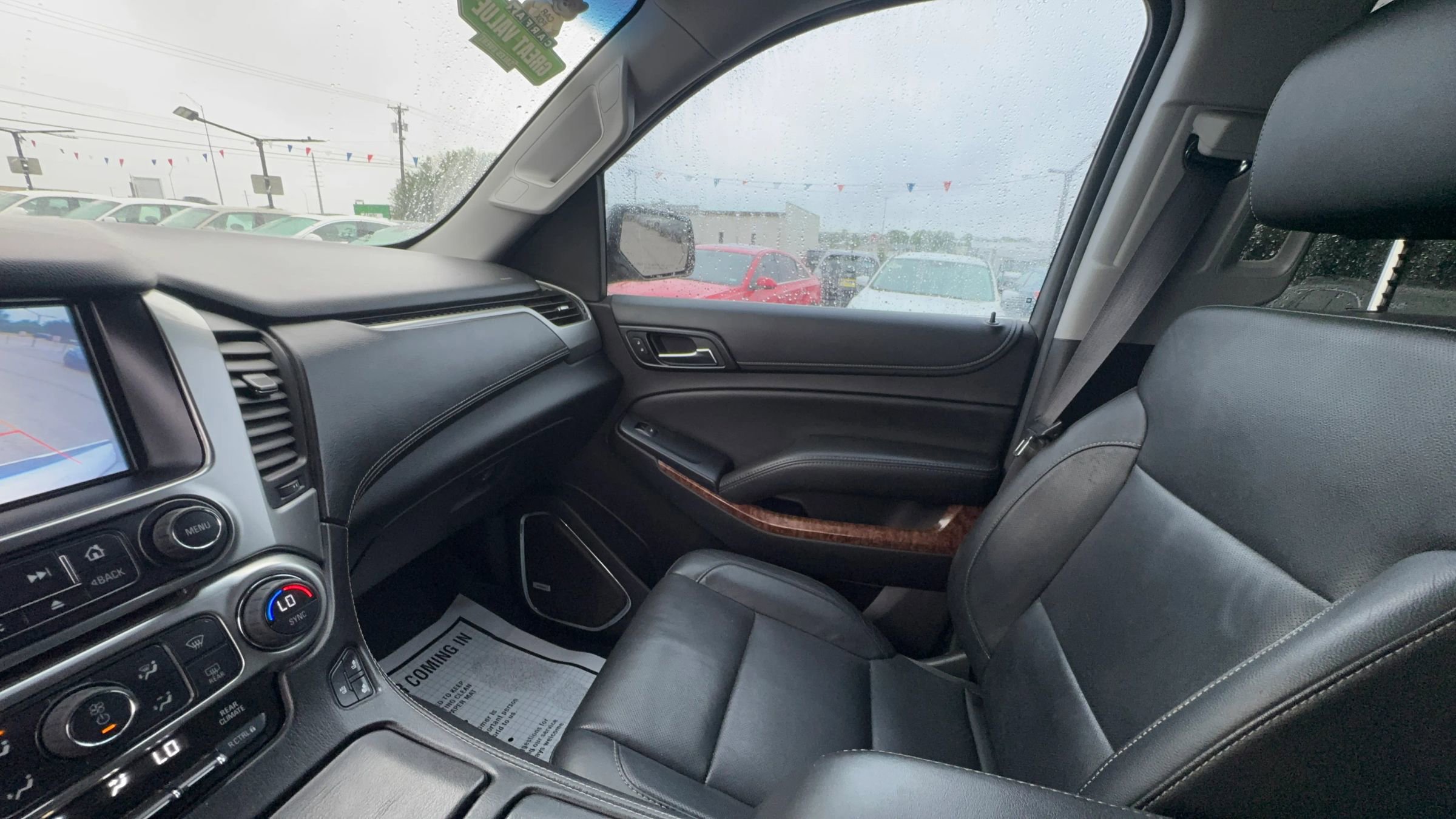 Used 2016 Chevrolet Suburban LTZ RWD image 21