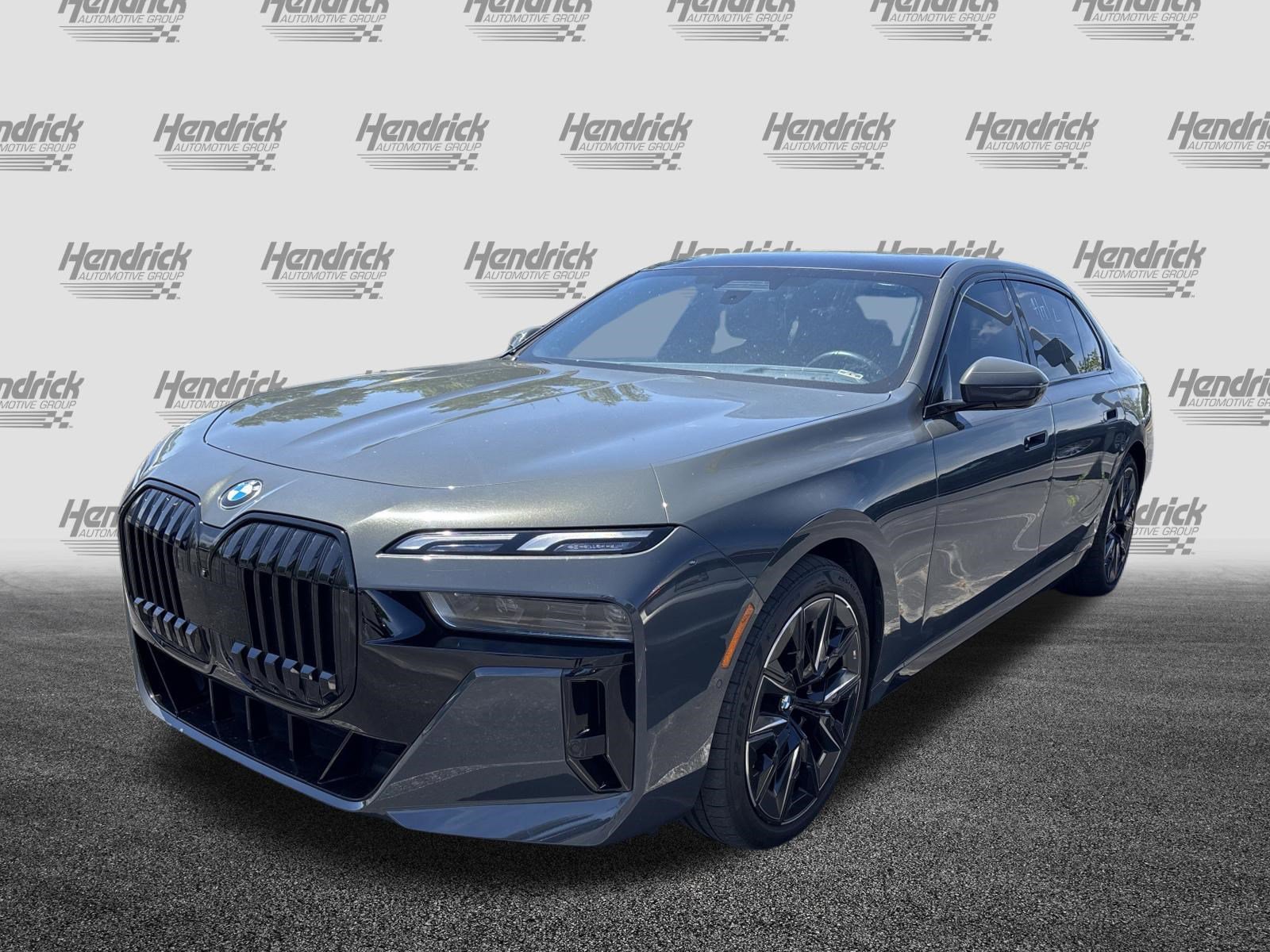 Certified 2023 BMW 740i RWD image 10