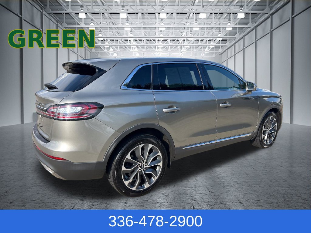 Used 2023 Lincoln Nautilus Reserve AWD/4WD image 8