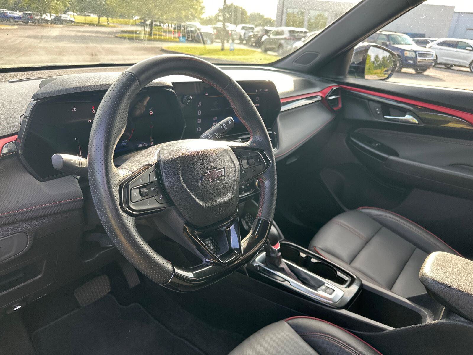 Used 2024 Chevrolet TrailBlazer RS w/ Convenience Package AWD/4WD image 8