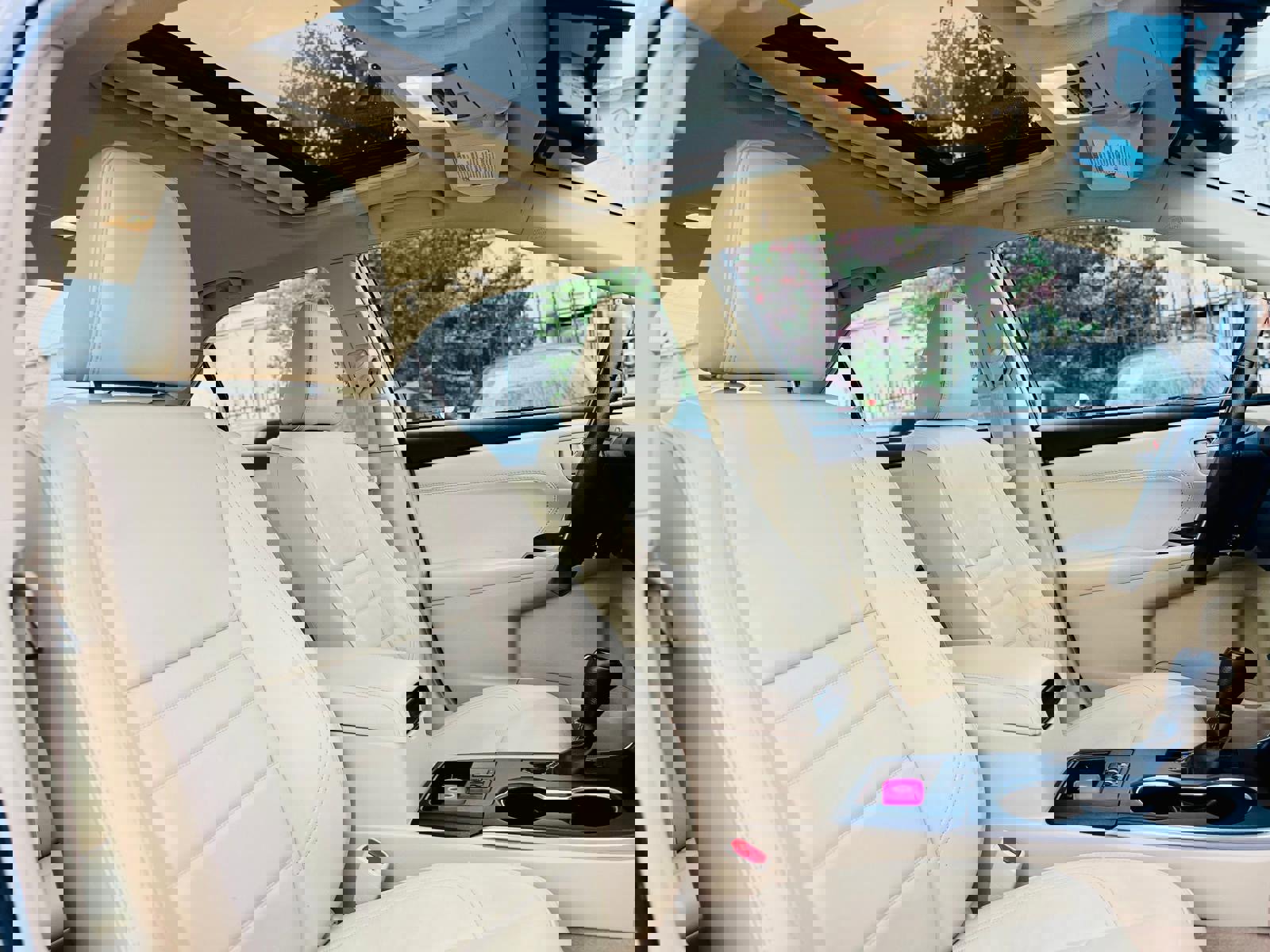 Used 2015 Toyota Camry XLE w/ Moonroof Package image 17