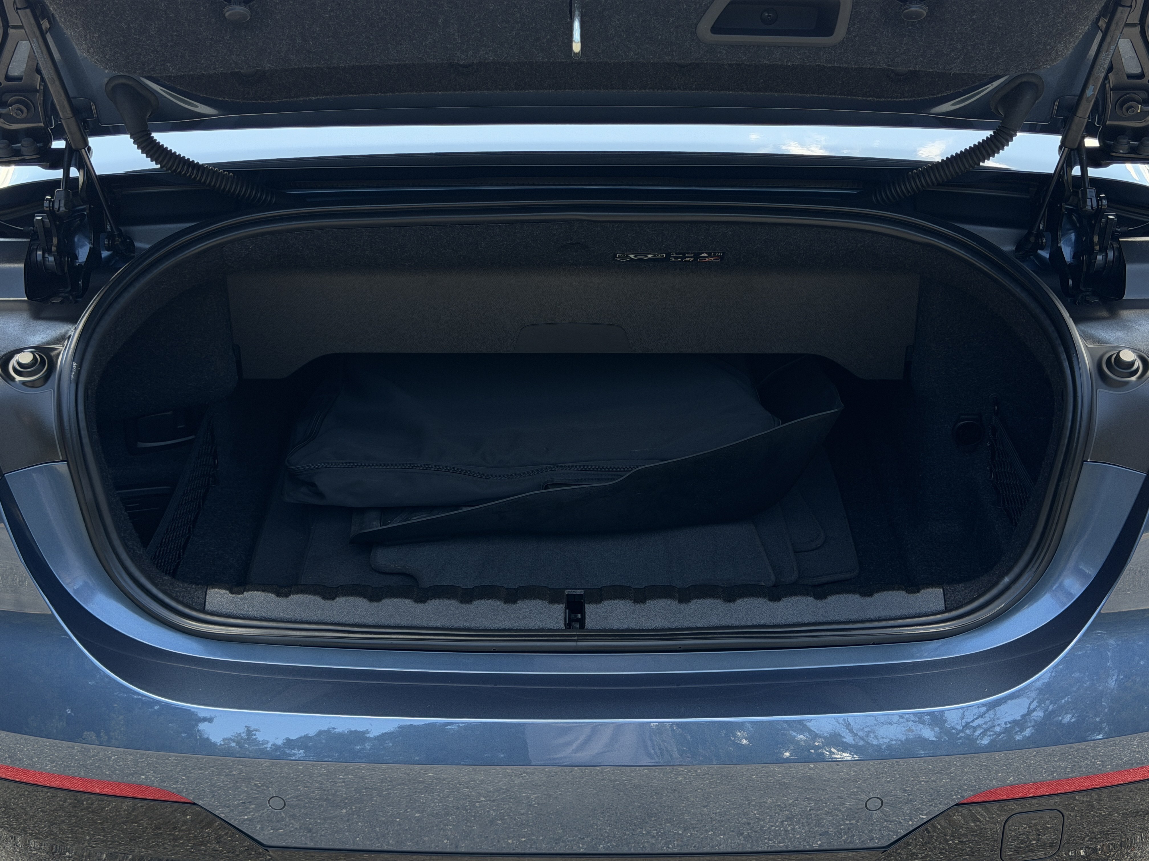 Used 2022 BMW M440i Convertible RWD image 14
