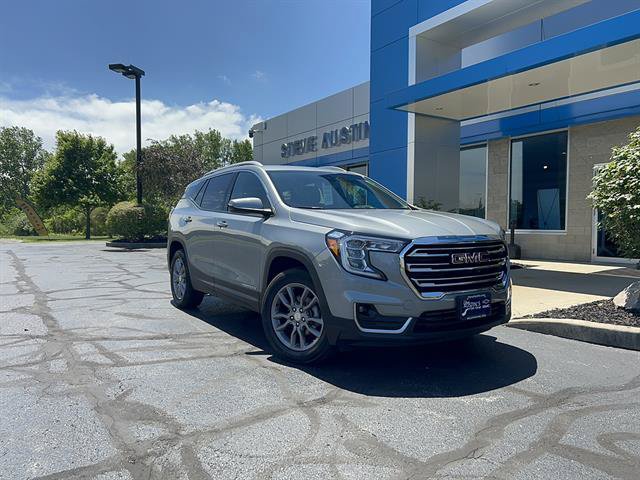 Used 2024 GMC Terrain SLT