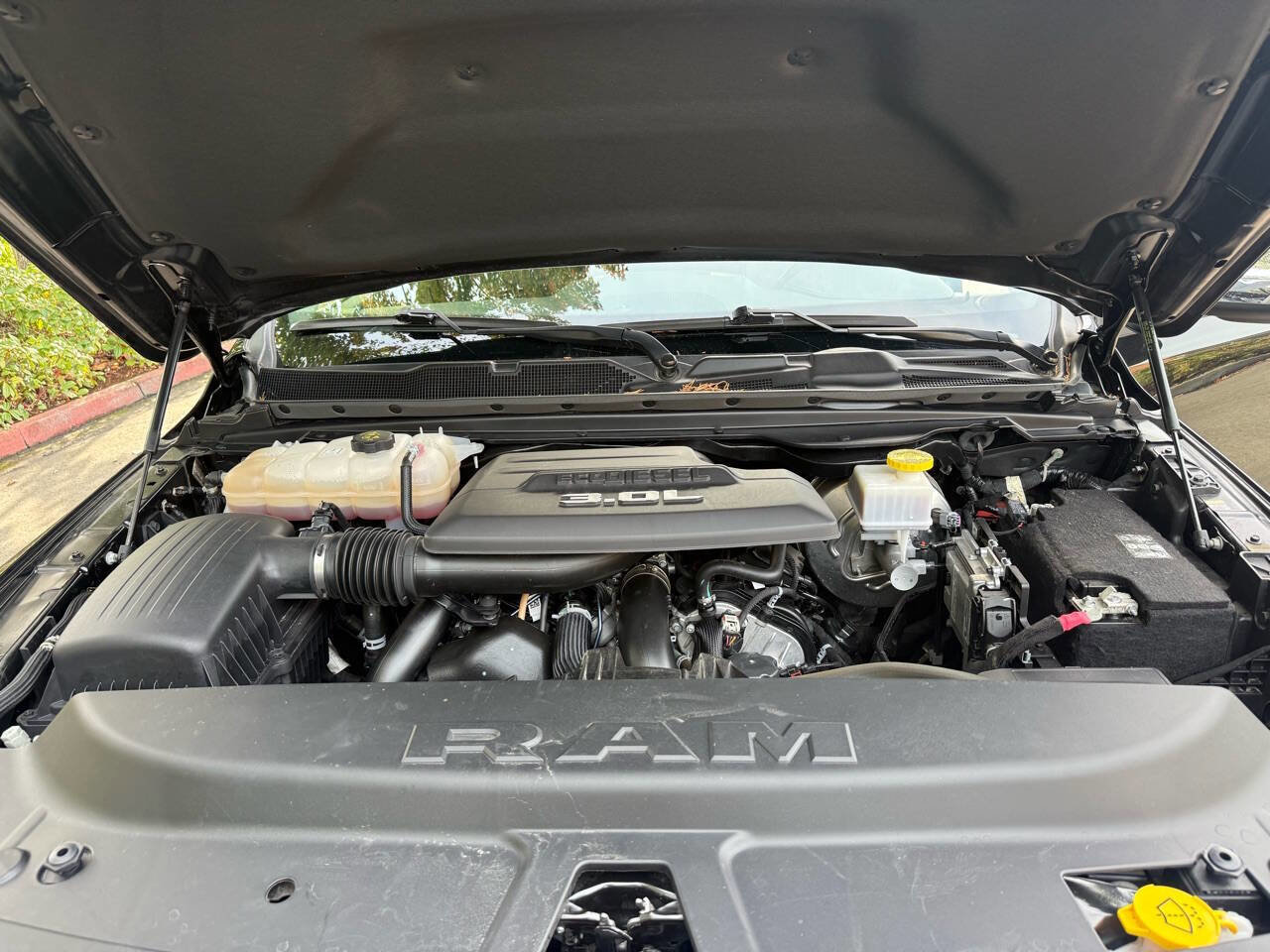 Used 2022 RAM 1500 Laramie image 24
