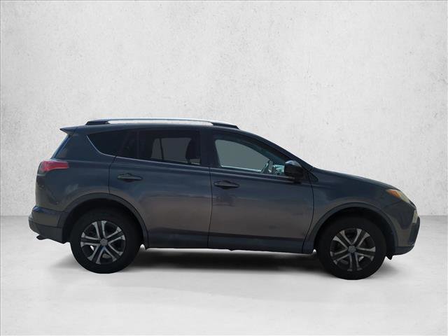 Used 2016 Toyota RAV4 LE AWD/4WD image 4