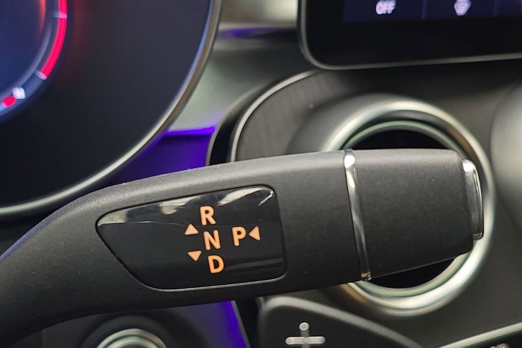 Used 2022 Mercedes-Benz GLC 300 4MATIC image 21