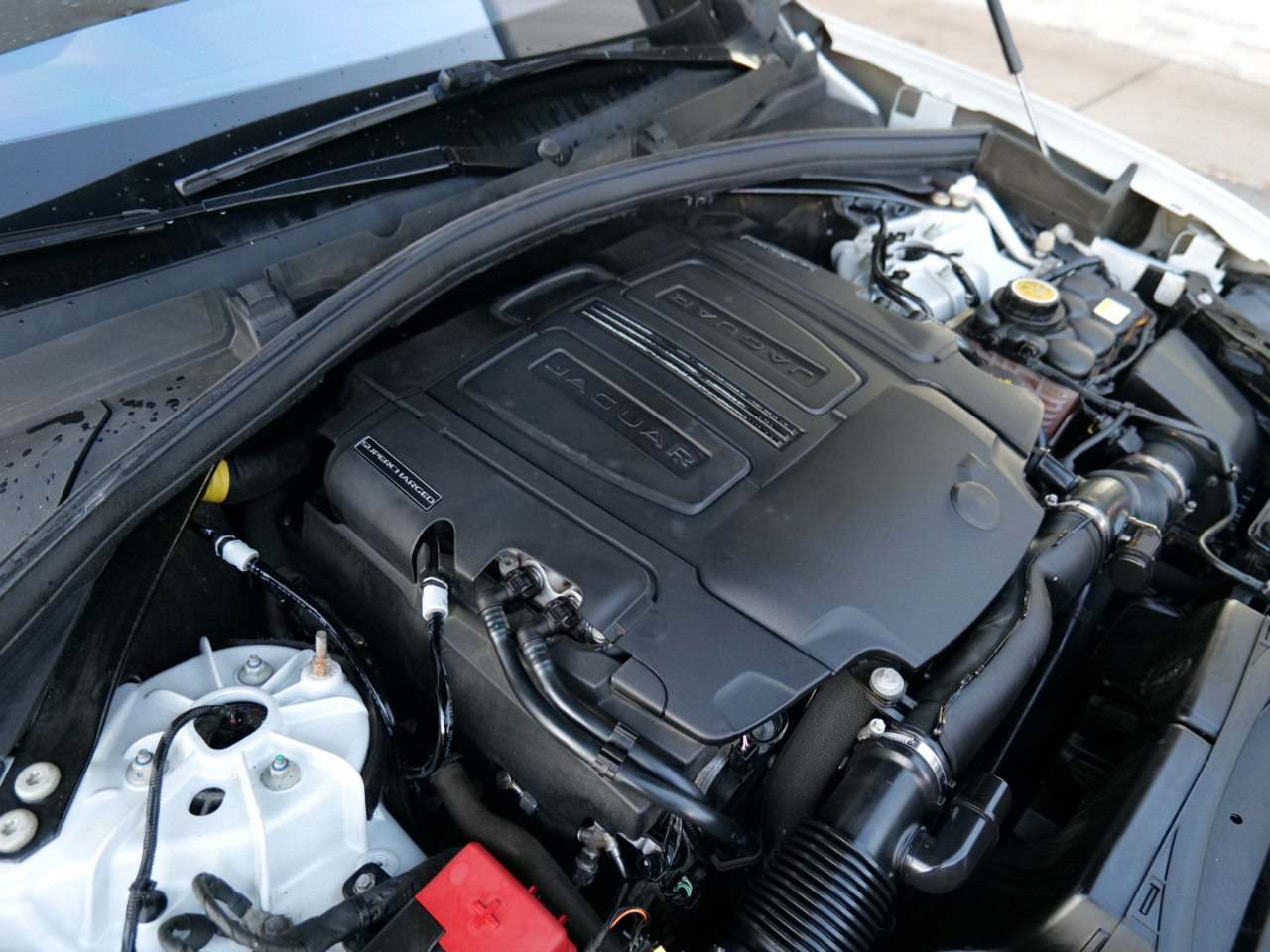 Used 2019 Jaguar F-PACE S image 54