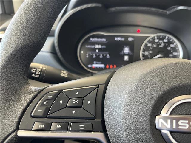 Used 2025 Nissan Versa SV image 17