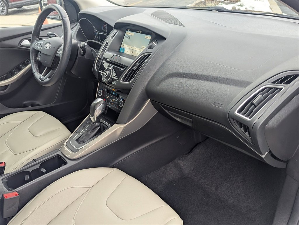Used 2017 Ford Focus Titanium image 29
