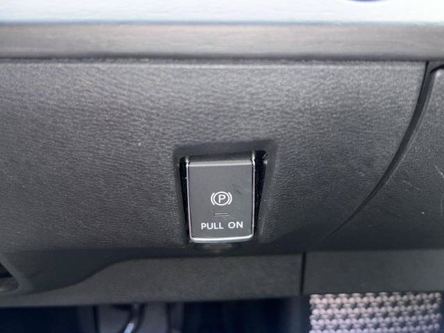 Certified 2024 Nissan Ariya FWD image 7