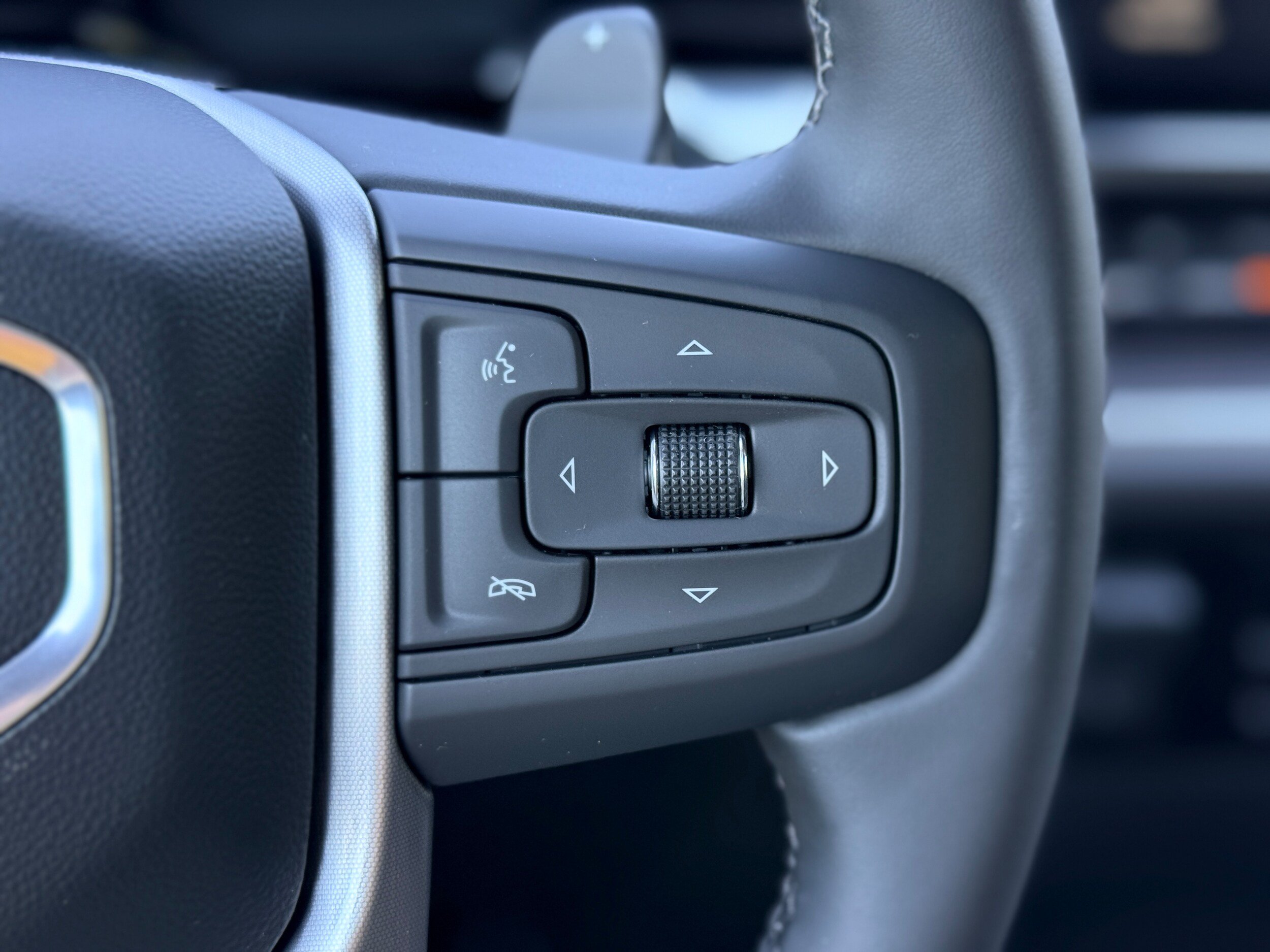 New 2026 GMC Sierra 1500 SLT w/ SLT Convenience Package AWD/4WD image 14