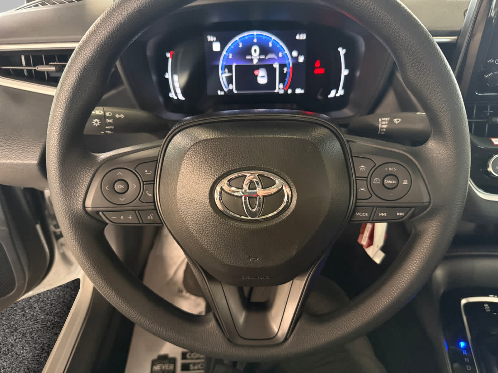 New 2026 Toyota Corolla LE FWD image 13