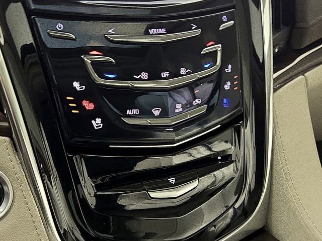Used 2016 Cadillac Escalade Luxury image 28