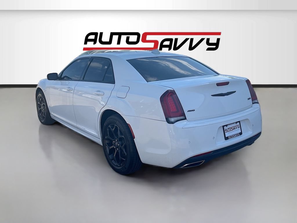 Used 2023 Chrysler 300 Touring L w/ Popular Equipment Group AWD/4WD image 5