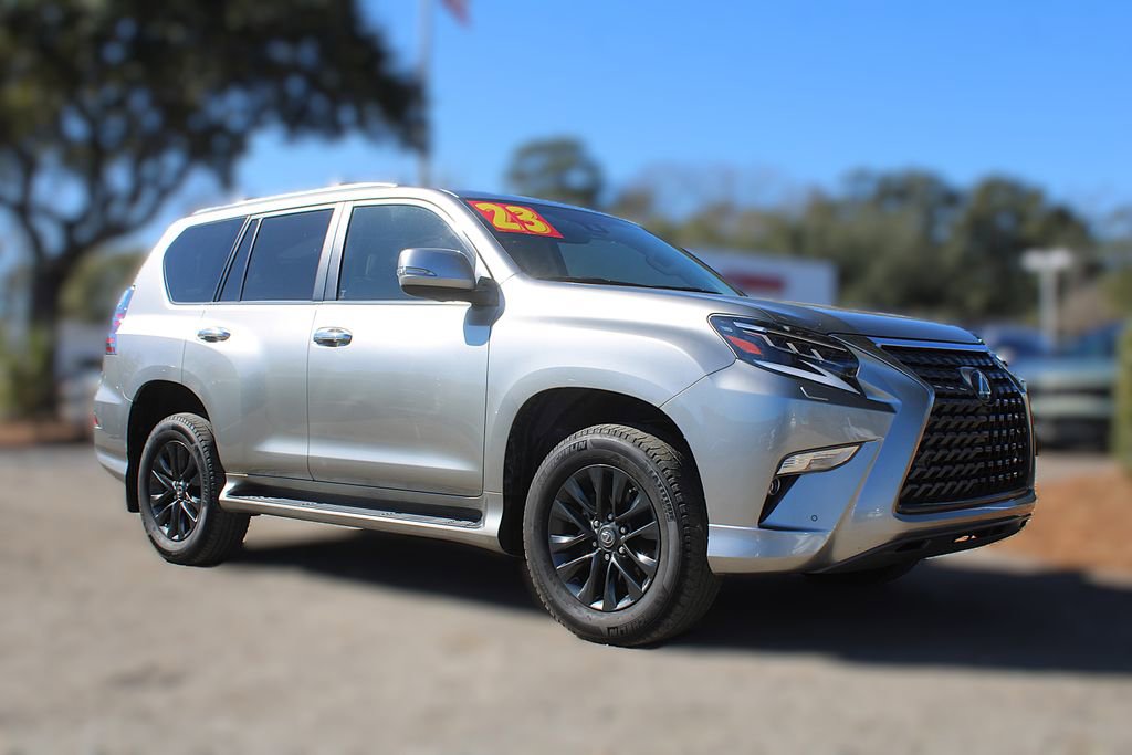 Used 2023 Lexus GX 460 Premium w/ Premium Package image 3