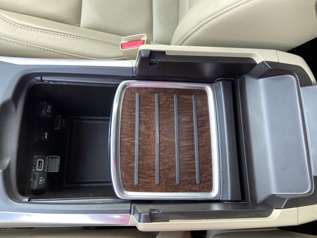 Used 2020 Acura MDX FWD image 42