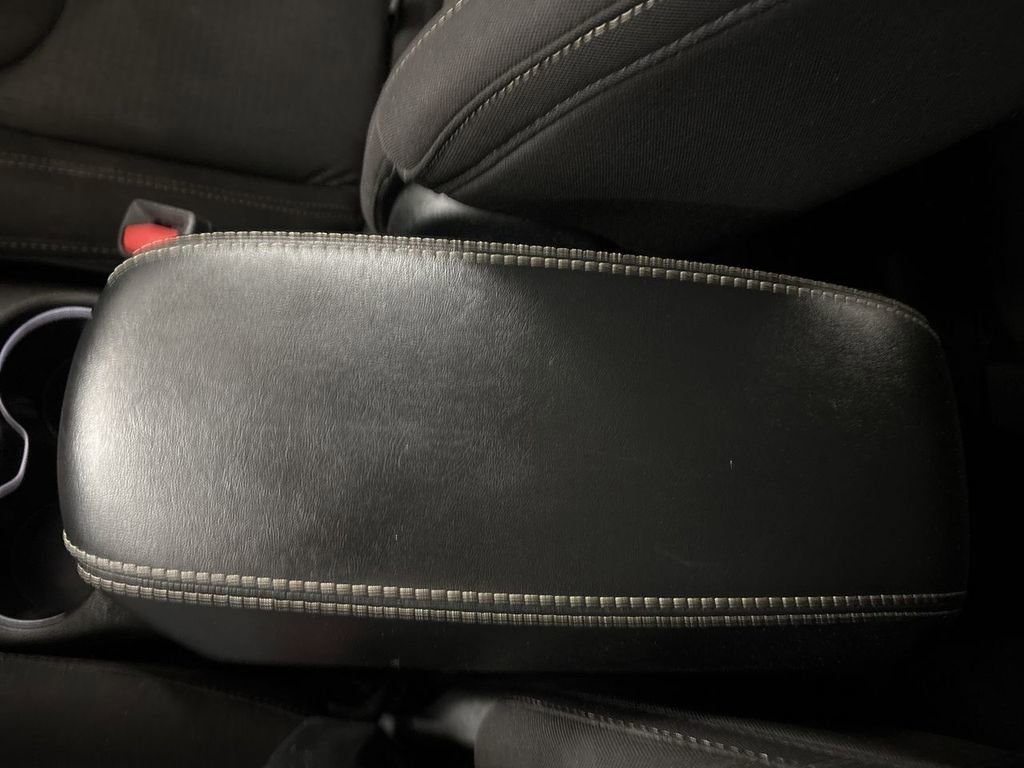 Used 2017 Jeep Cherokee Latitude w/ Cold Weather Group image 47