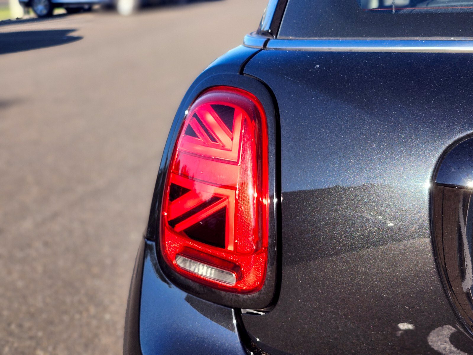 Used 2024 MINI Cooper S FWD image 9