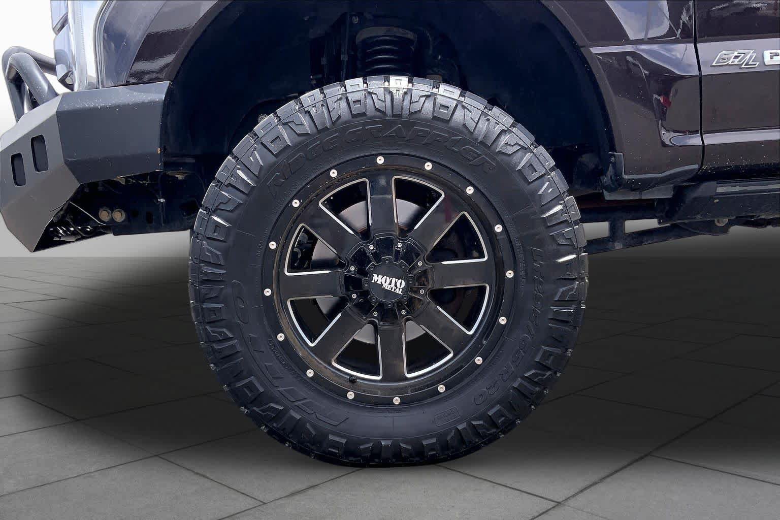 Used 2019 Ford F250 Platinum w/ Snow Plow Prep Package AWD/4WD image 11