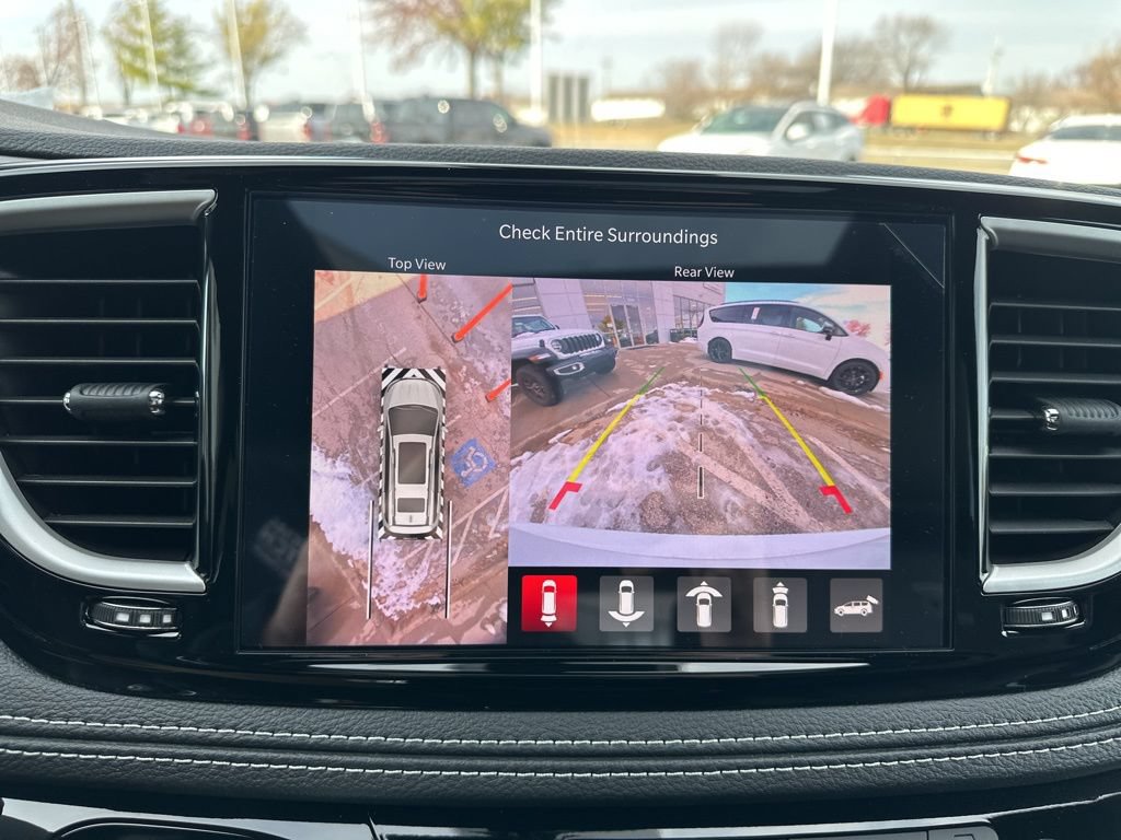 New 2026 Chrysler Pacifica Select AWD/4WD image 72