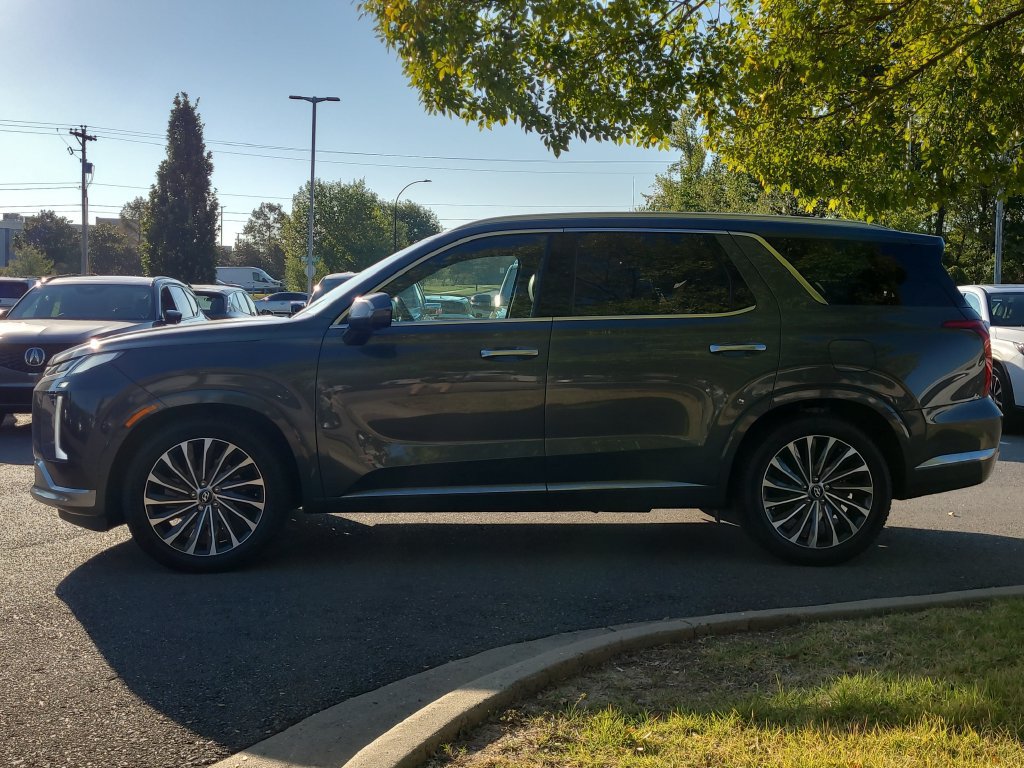 Used 2023 Hyundai Palisade Calligraphy AWD/4WD image 6