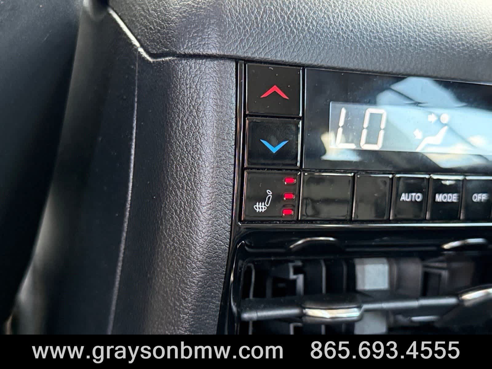 Used 2022 Jeep Grand Cherokee L Limited AWD/4WD image 21
