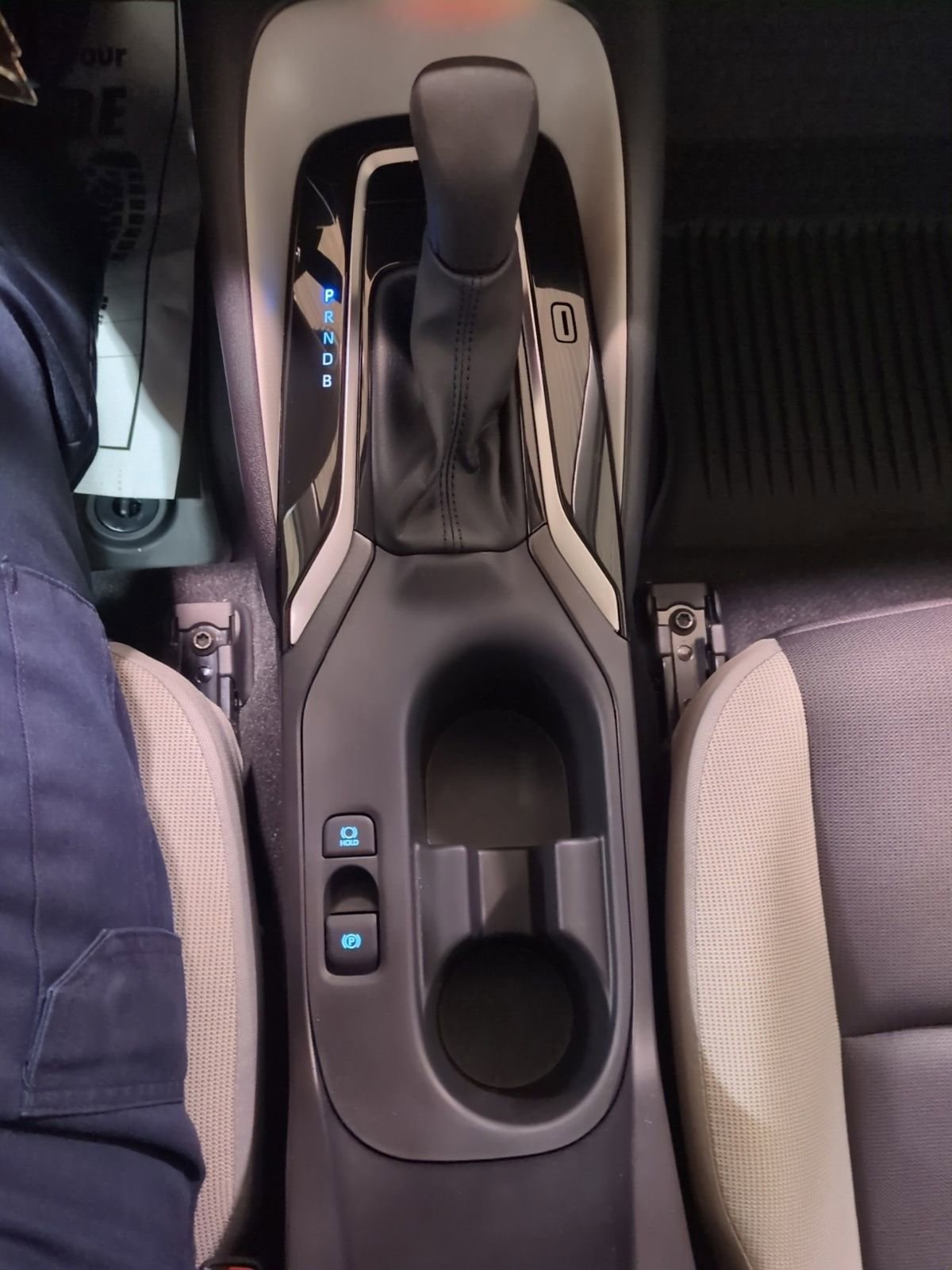 Used 2025 Toyota Corolla LE image 19