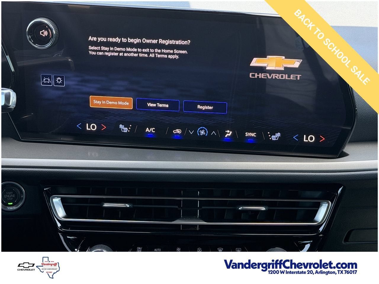 New 2026 Chevrolet Traverse LT FWD image 15