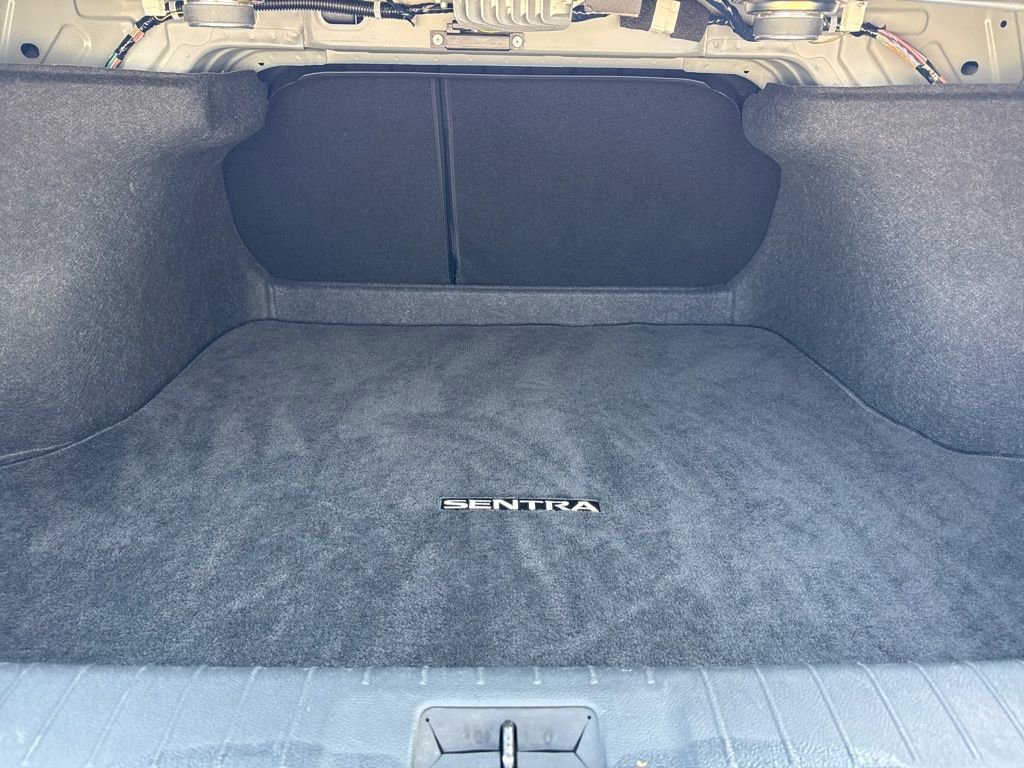 Used 2024 Nissan Sentra SR w/ SR Premium Package image 11