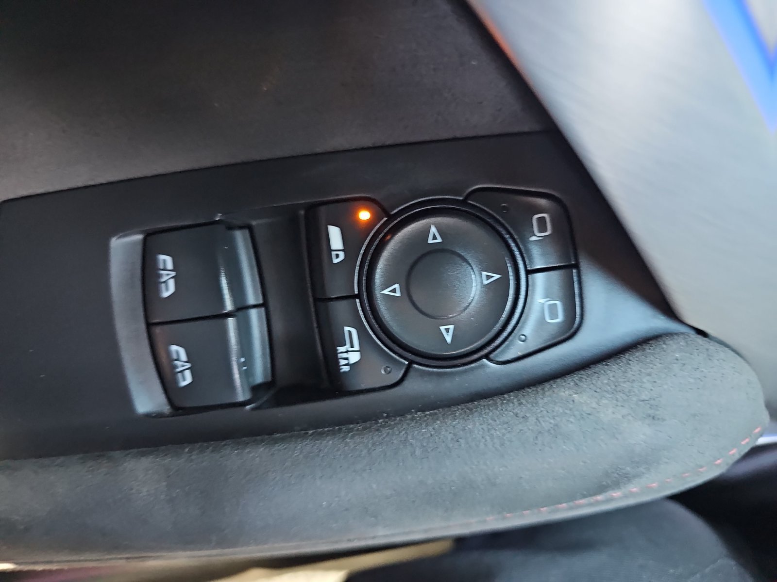Used 2019 Chevrolet Camaro ZL1 RWD image 29