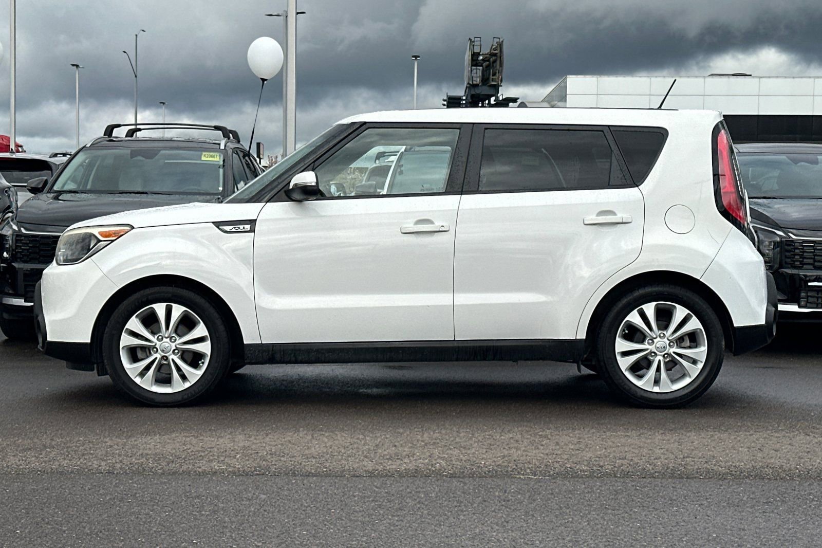 Used 2014 Kia Soul + FWD image 7