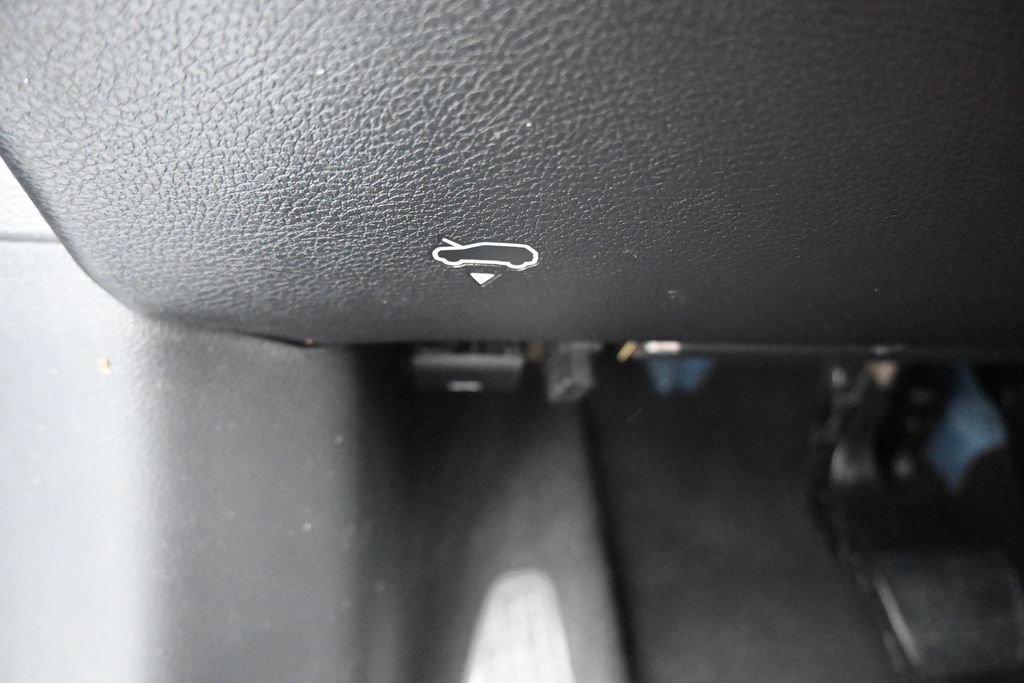Used 2019 Jeep Compass Latitude AWD/4WD image 25
