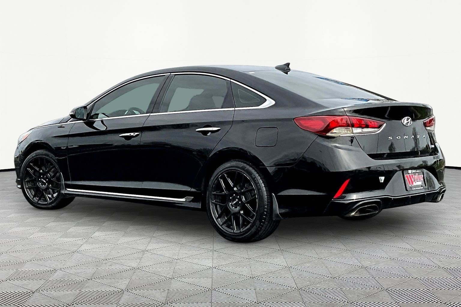 Used 2018 Hyundai Sonata Sport image 4