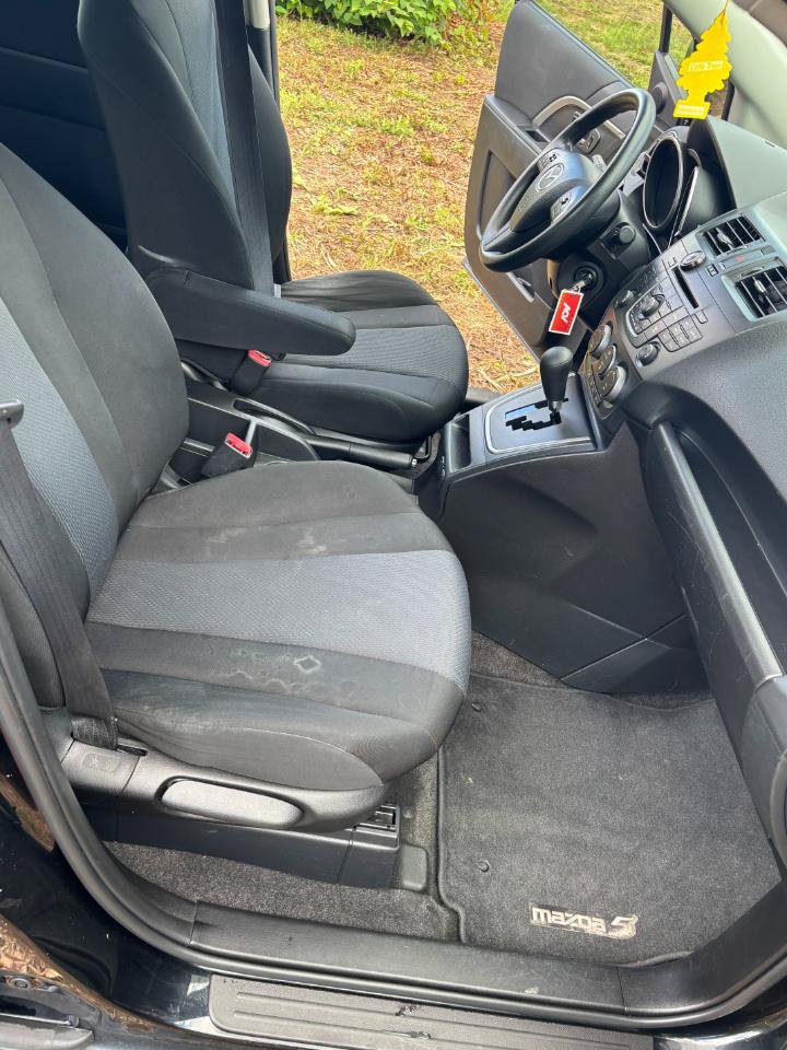 Used 2014 MAZDA MAZDA5 Sport FWD image 23