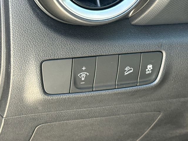 Used 2023 Hyundai Kona SEL FWD image 21