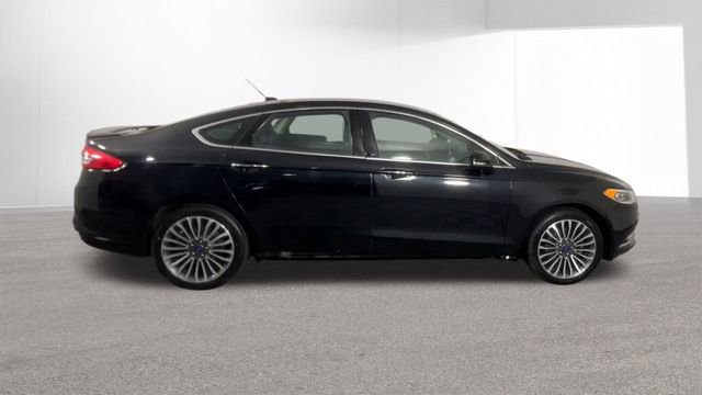 Used 2017 Ford Fusion Titanium image 2