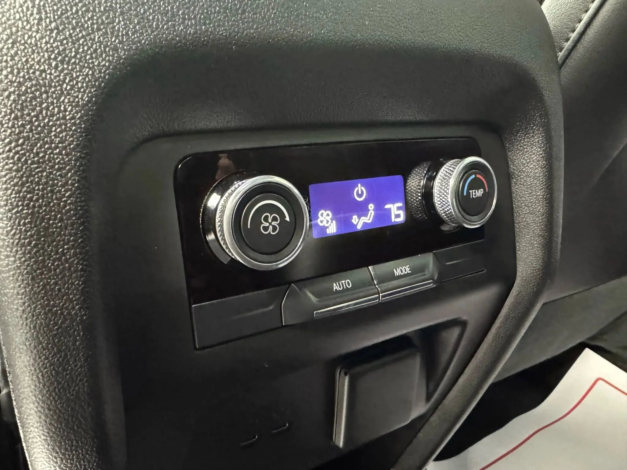 Used 2025 Buick Enclave Sport Touring w/ Super Cruise Package FWD image 34