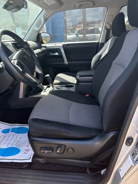 Used 2022 Toyota 4Runner SR5 AWD/4WD image 8