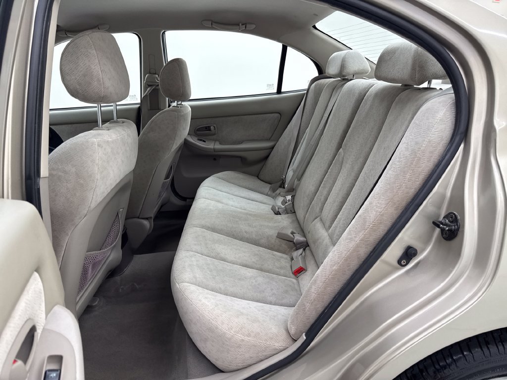 Used 2005 Hyundai Elantra Sedan FWD image 20