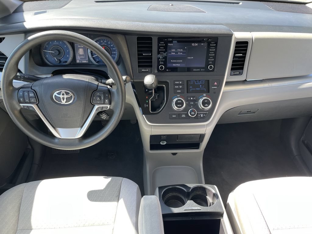 Used 2020 Toyota Sienna LE w/ LE Preferred Package FWD image 15