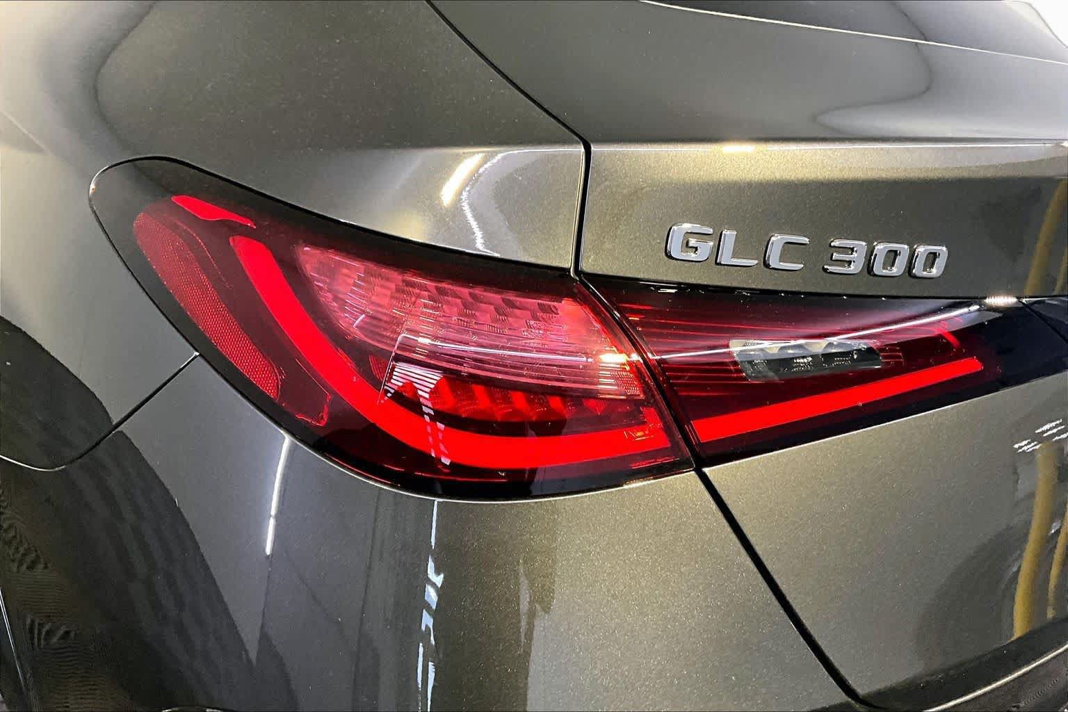 New 2026 Mercedes-Benz GLC 300 4MATIC image 5