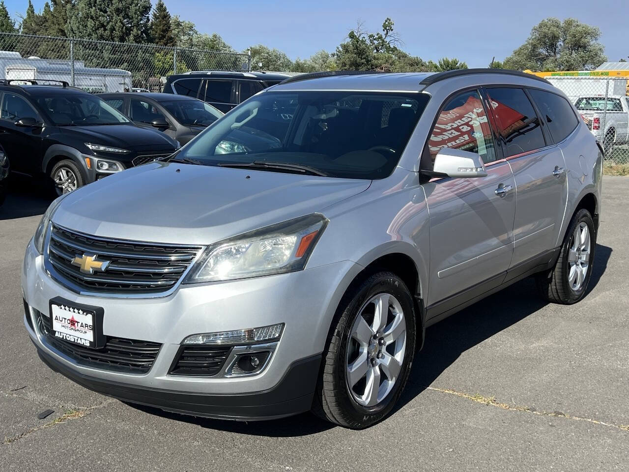 Used 2017 Chevrolet Traverse LT w/ Style and Technology Package AWD/4WD image 6